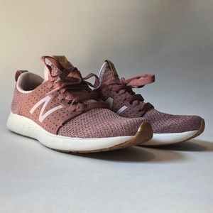 NWOT Women’s New Balance Running Sneakers